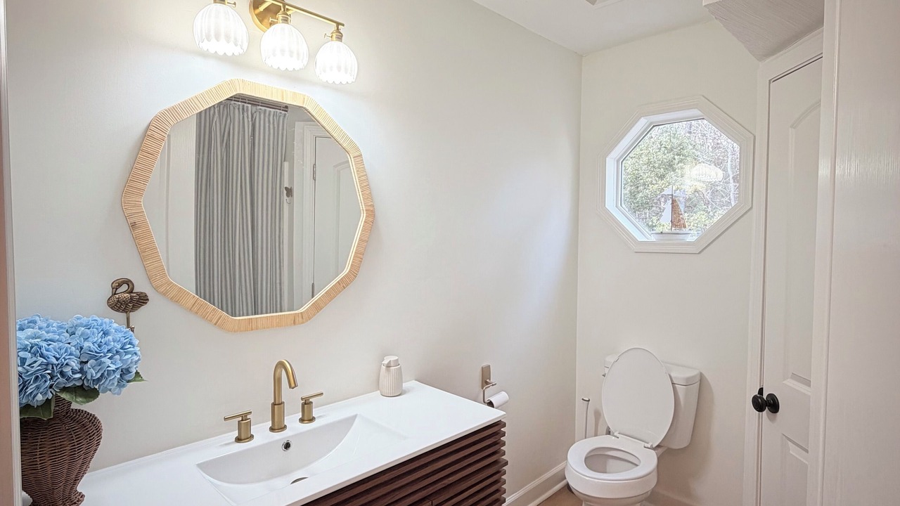 Photo of Bathroom in St. James