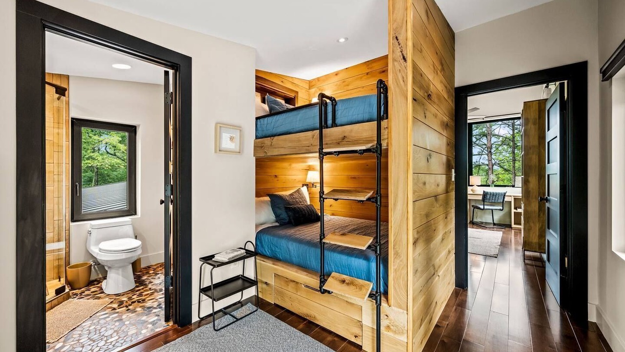 Photo of Bedroom in Brevard
