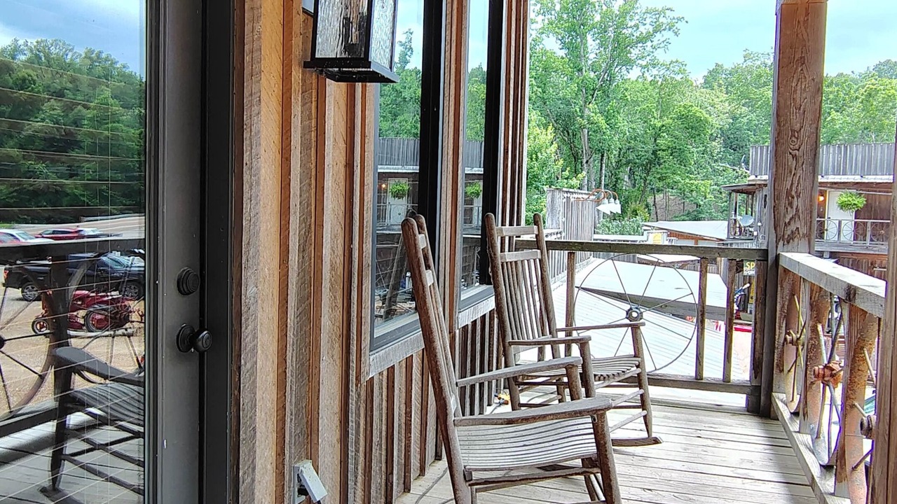 Photo of Patio Balcony in Morris Chapel