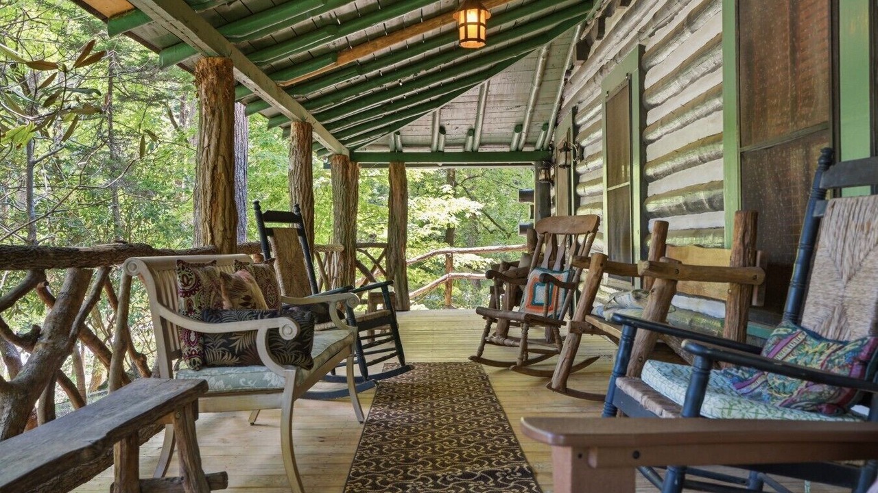 Photo of Outdoor in Rocky Bottom