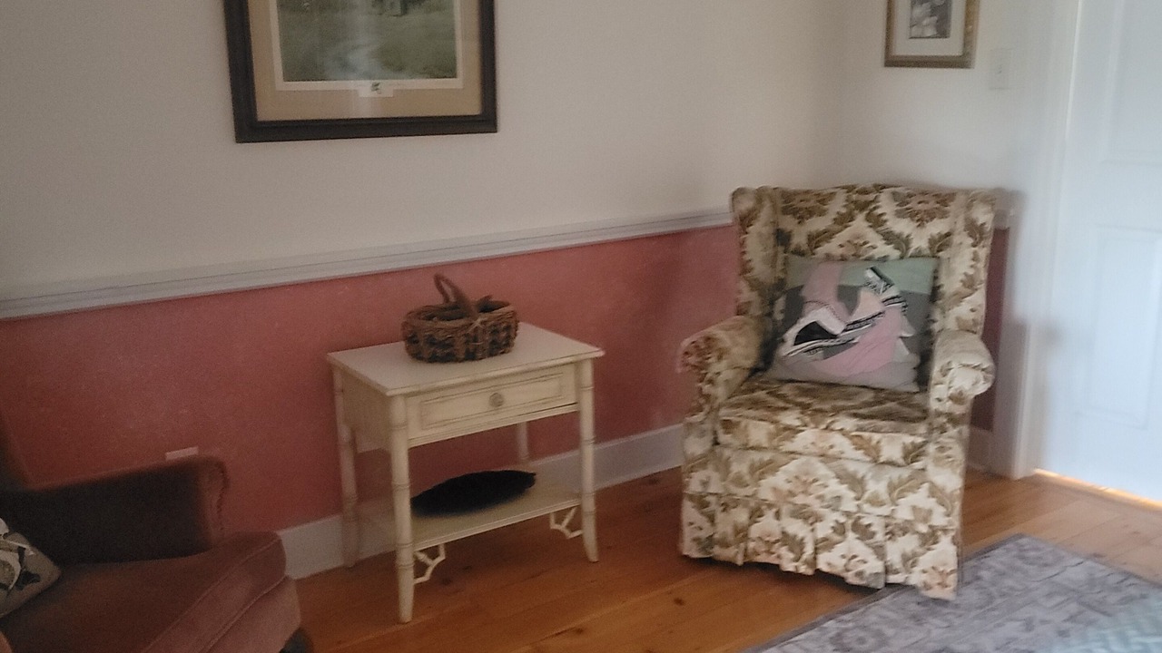 Photo of Livingroom in Oriental