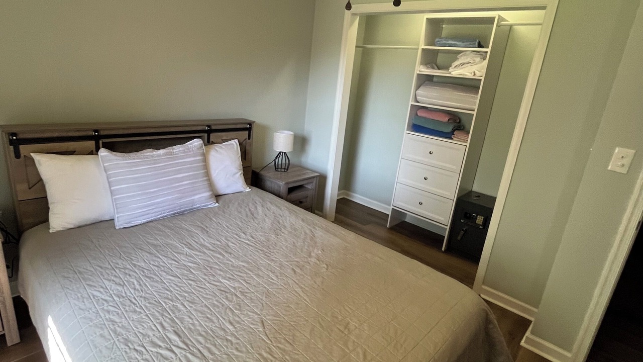 Photo of Bedroom in Goodview