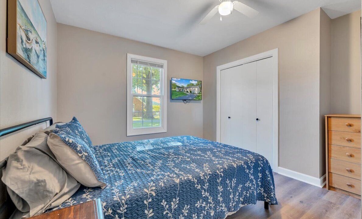 Photo of Bedroom in Daleville