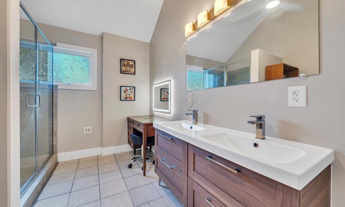 Photo of Bathroom in Daleville
