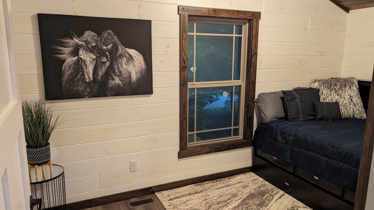 Photo of Bedroom in Elgin