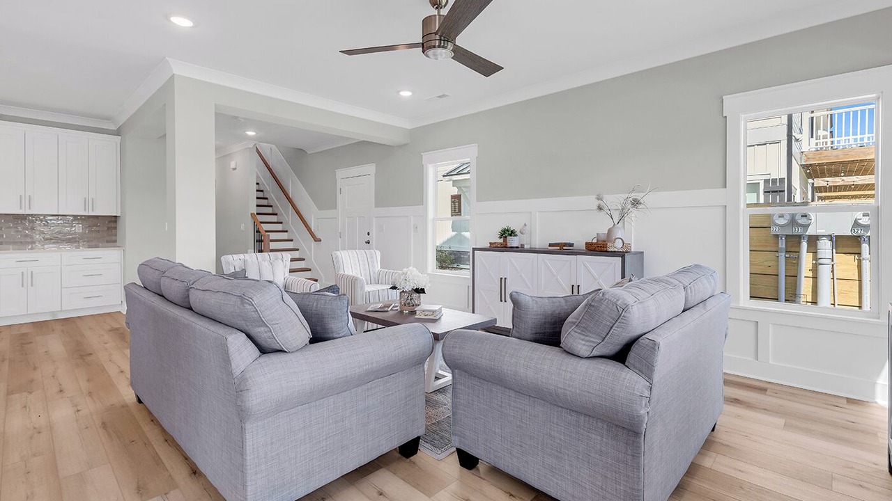 Photo of Livingroom in Longs