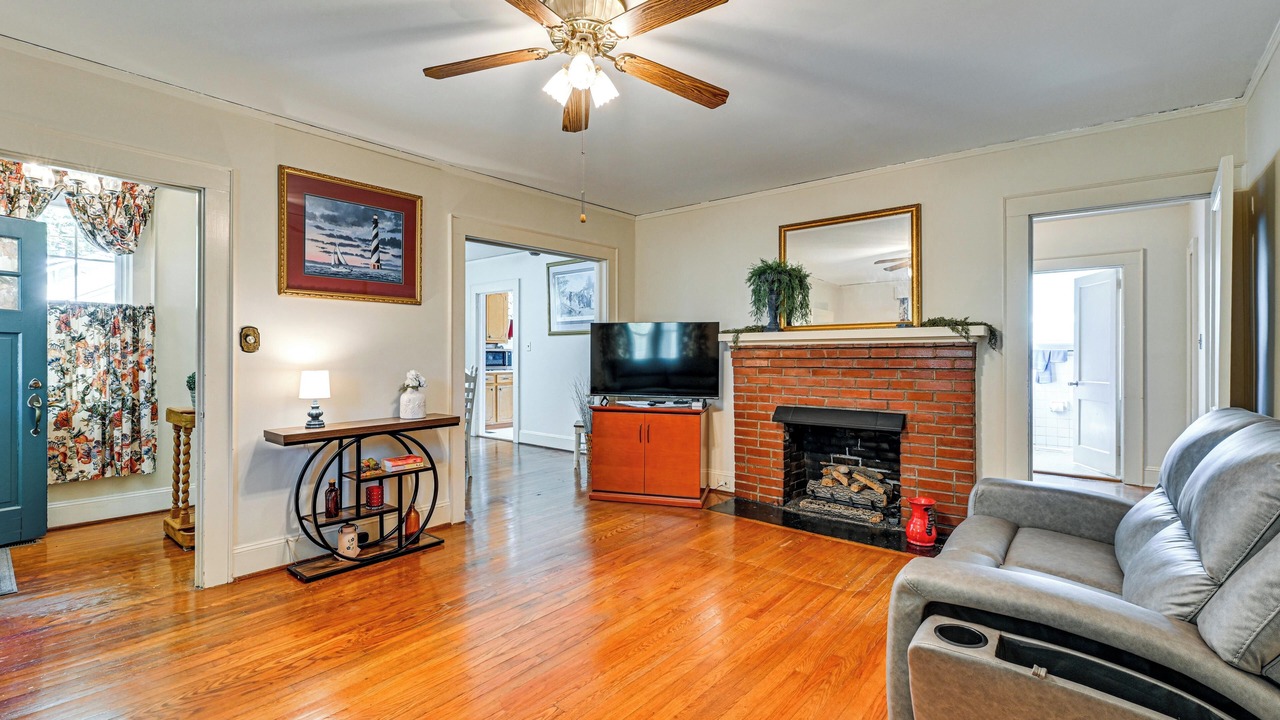 Photo of Livingroom in Mount Holly