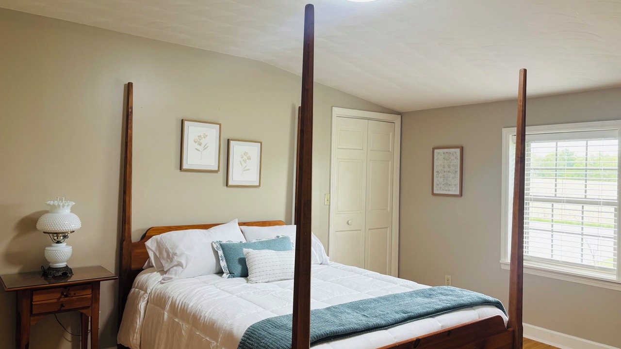 Photo of Bedroom in Bath