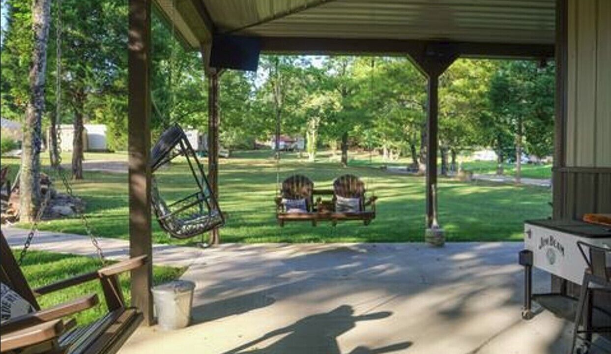 Photo of Patio Balcony in Falls of Rough