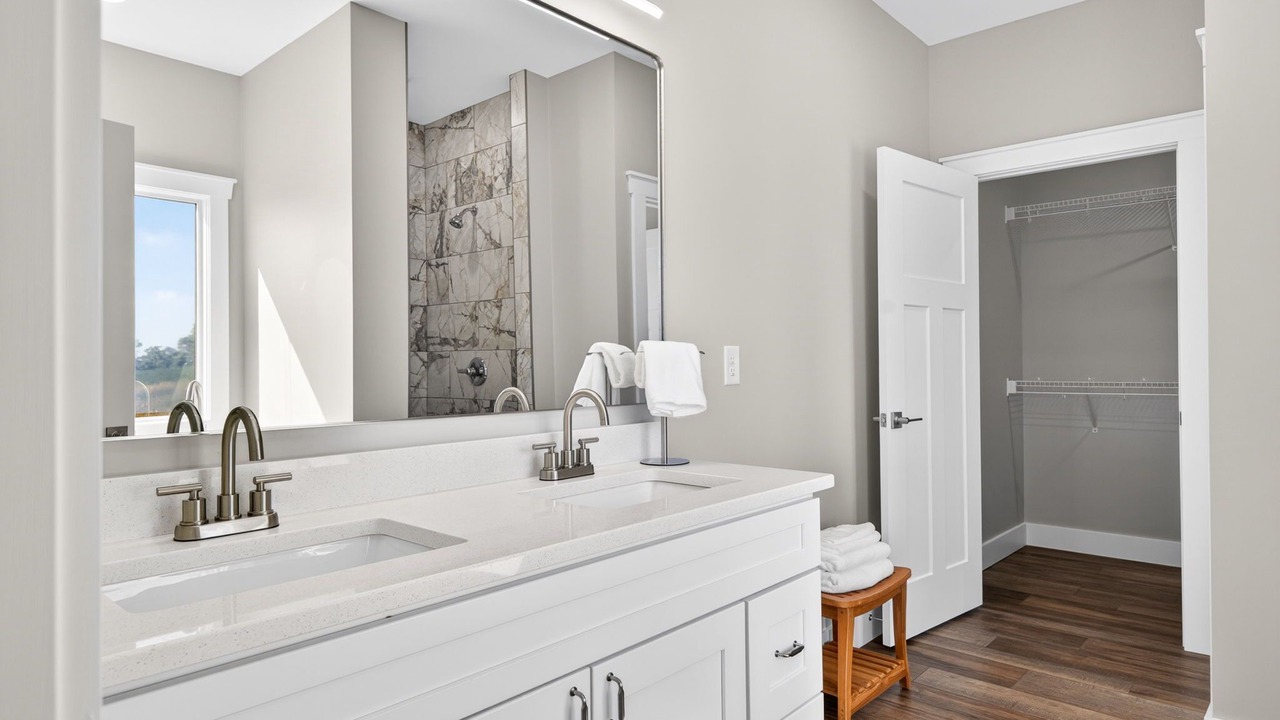 Photo of Bathroom in Byrdstown