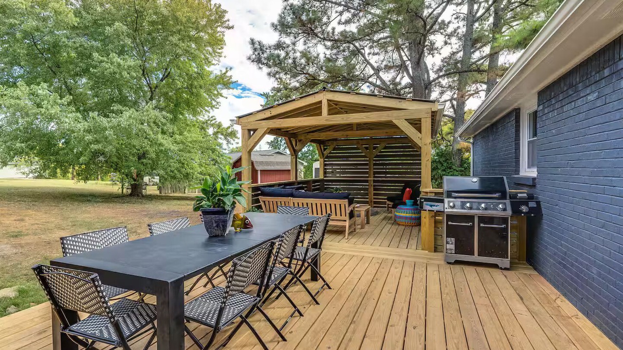Photo of Outdoor in Hendersonville