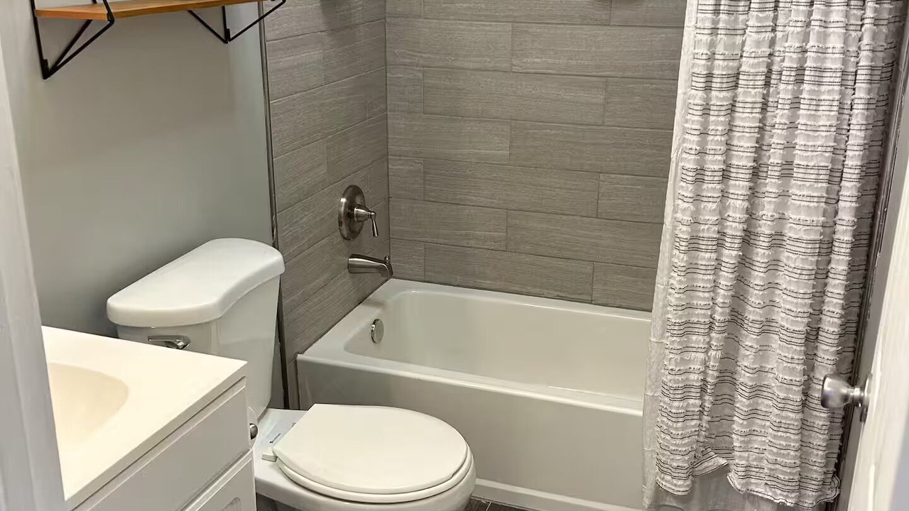 Photo of Bathroom in Hendersonville