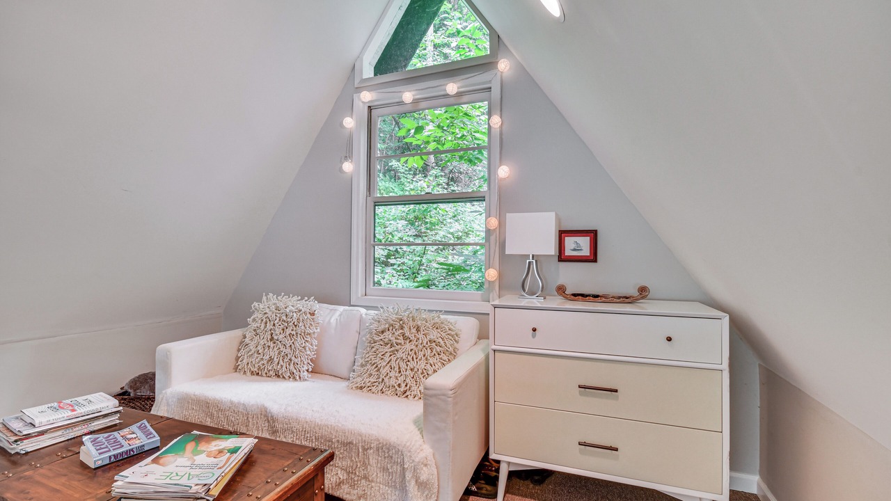 Photo of Livingroom in Sunset Cove