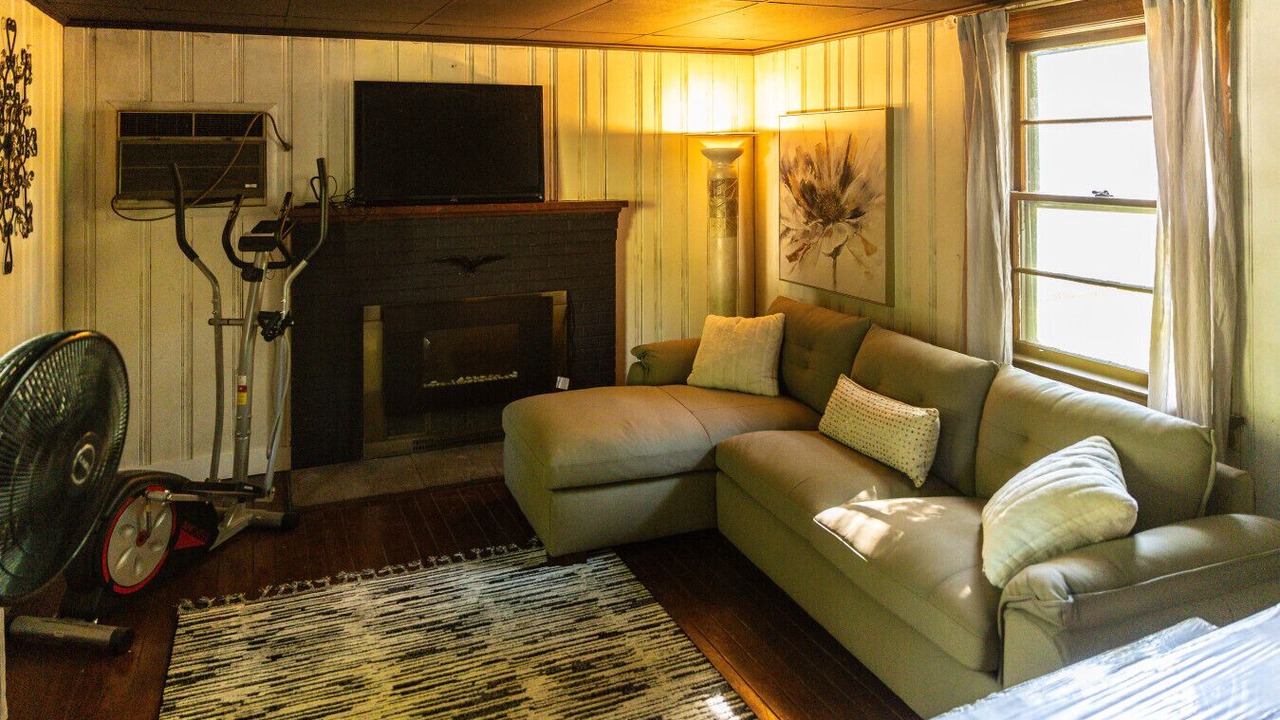 Photo of Livingroom in South Richmond