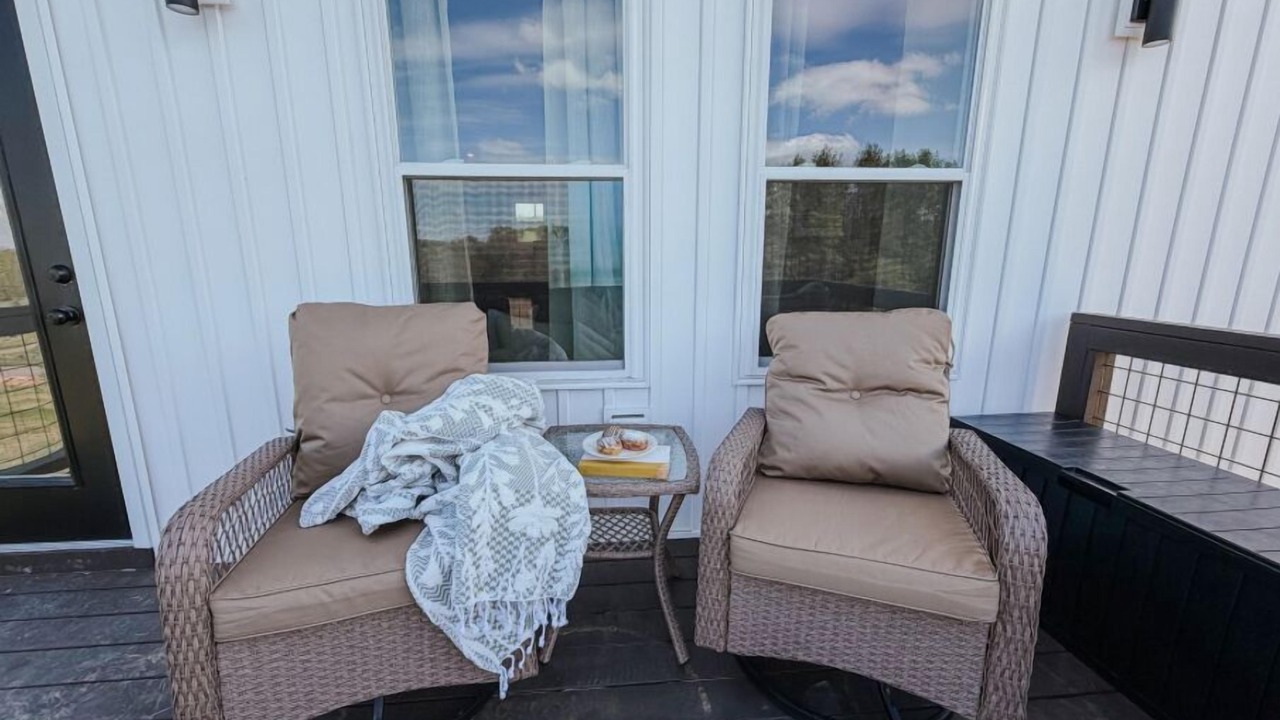 Photo of Patio Balcony in Court House