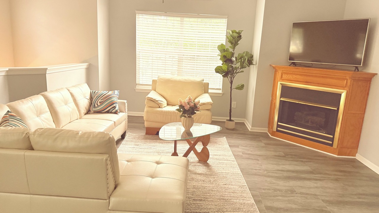 Photo of Livingroom in Greenbrier West