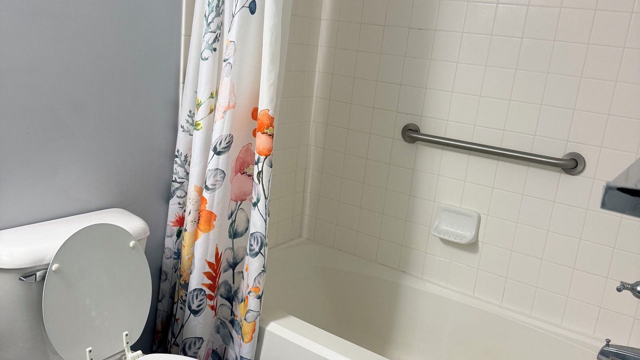 Photo of Bathroom in Greenbrier West