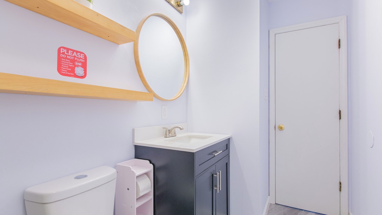 Photo of Bathroom in Midway