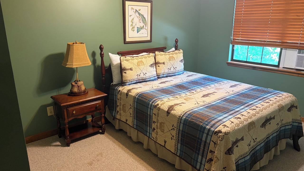 Photo of Bedroom in Benton
