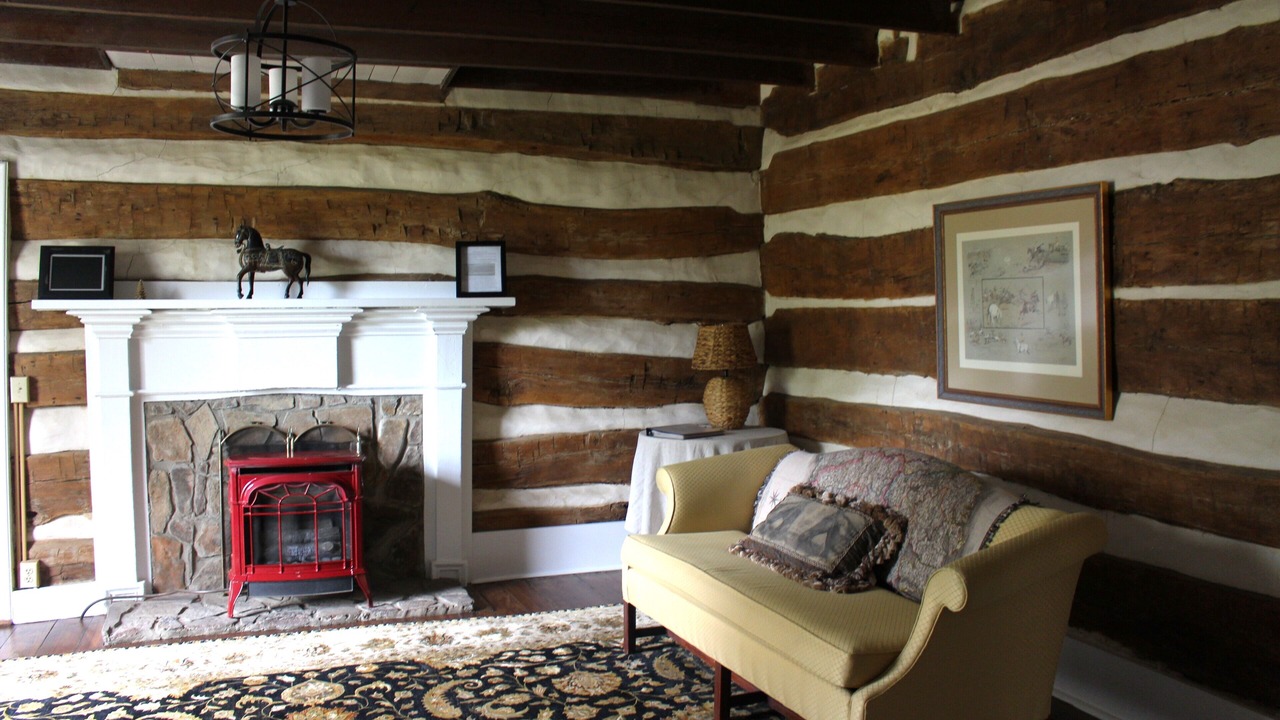 Photo of Livingroom in Hethwood - Prices Fork