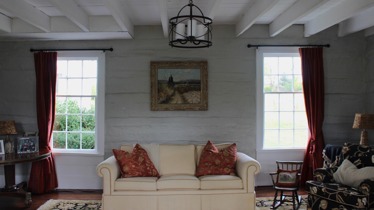 Photo of Livingroom in Hethwood - Prices Fork
