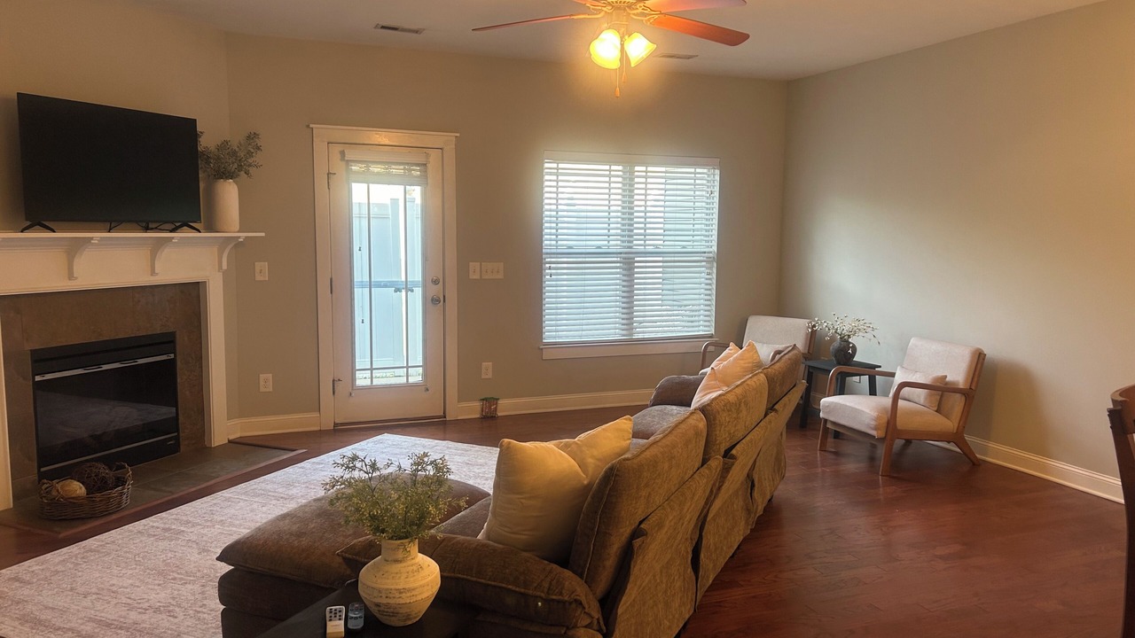 Photo of Livingroom in Greenville