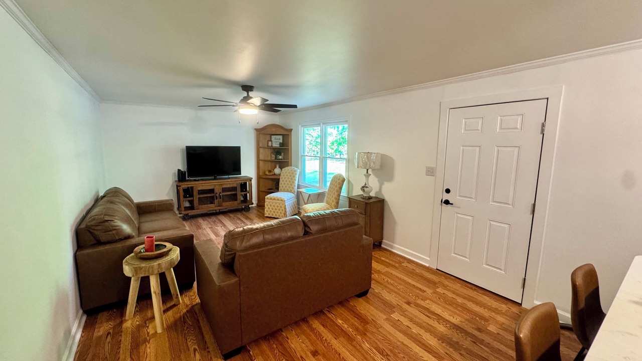 Photo of Livingroom in South Salisbury