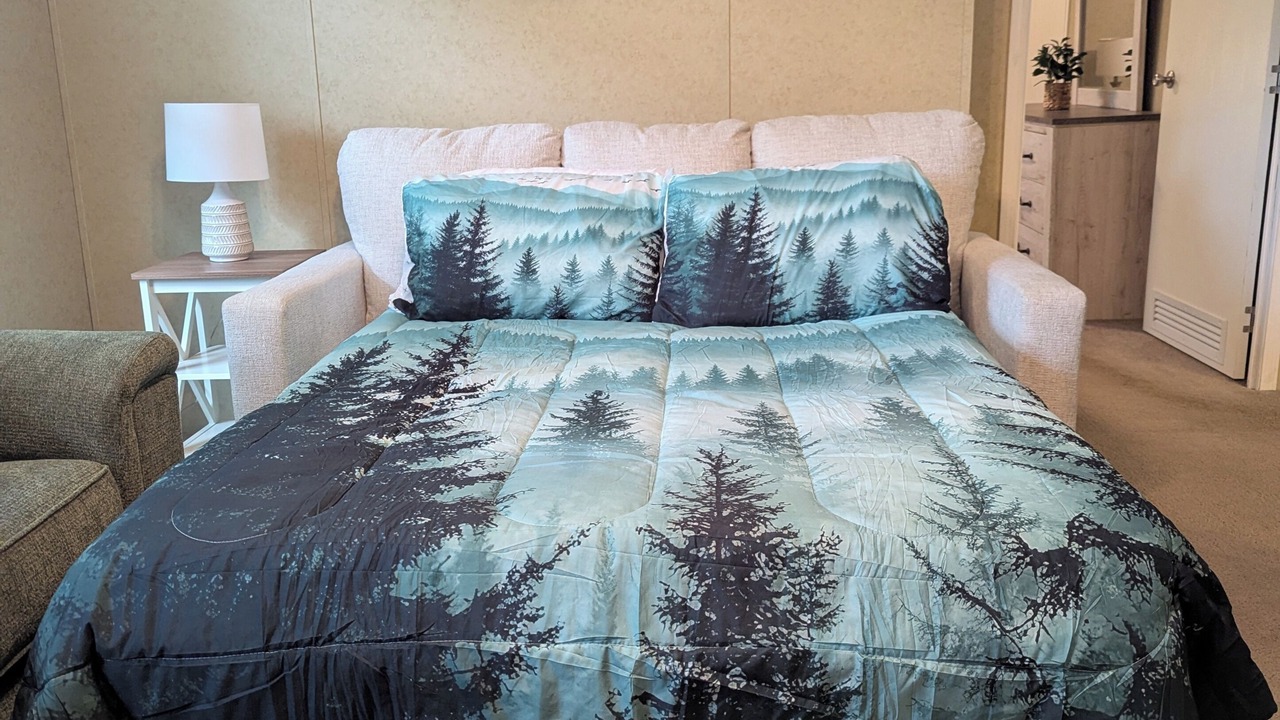 Photo of Bedroom in Cullowhee