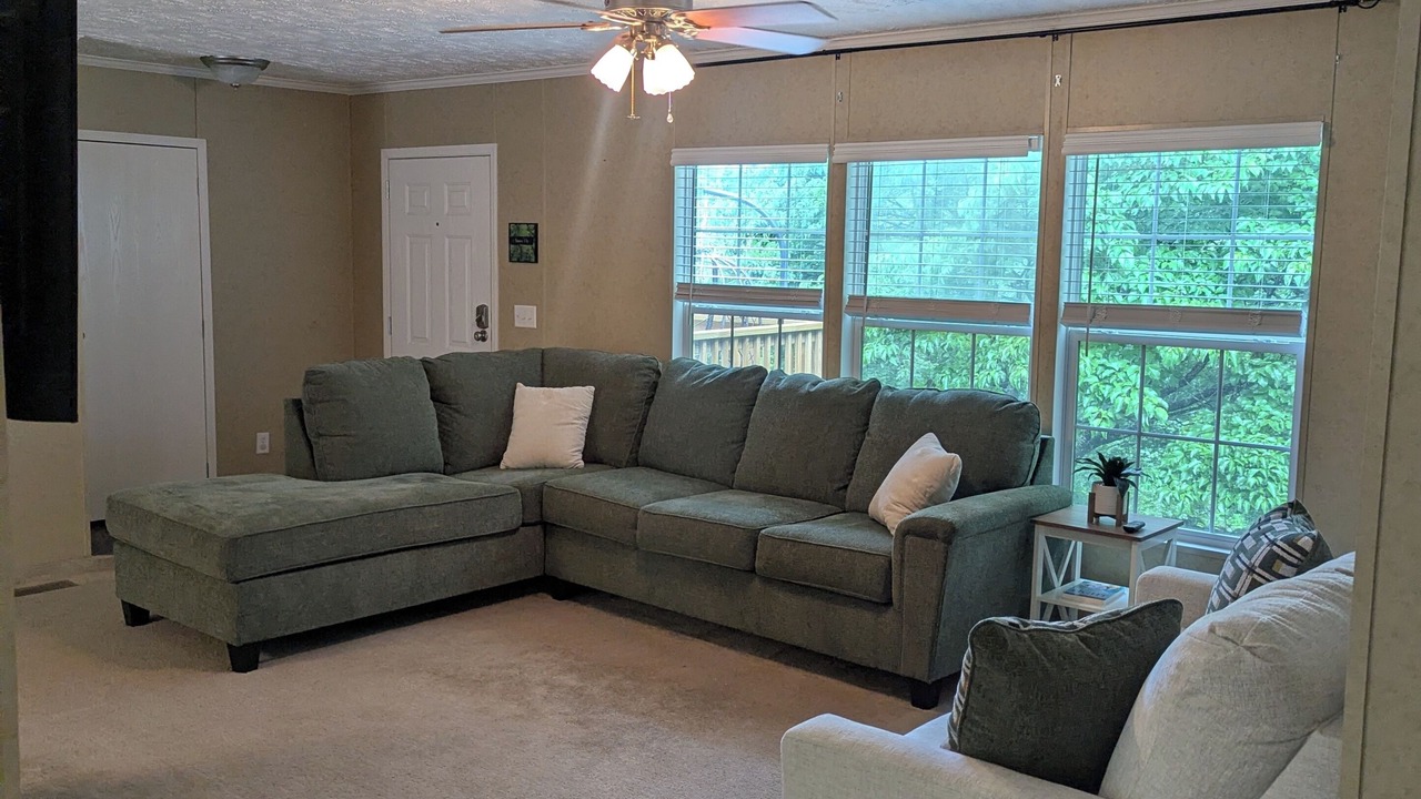 Photo of Livingroom in Cullowhee
