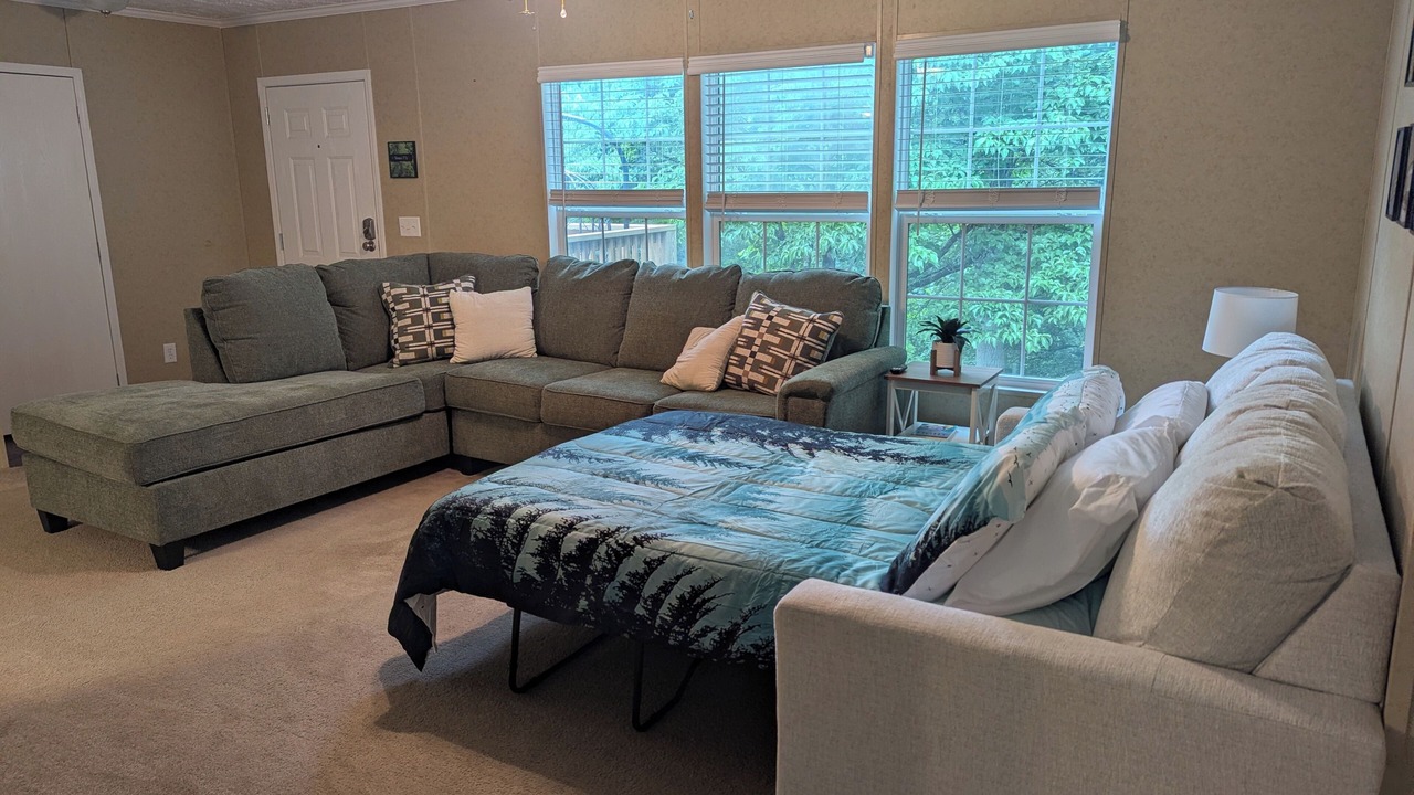 Photo of Livingroom in Cullowhee