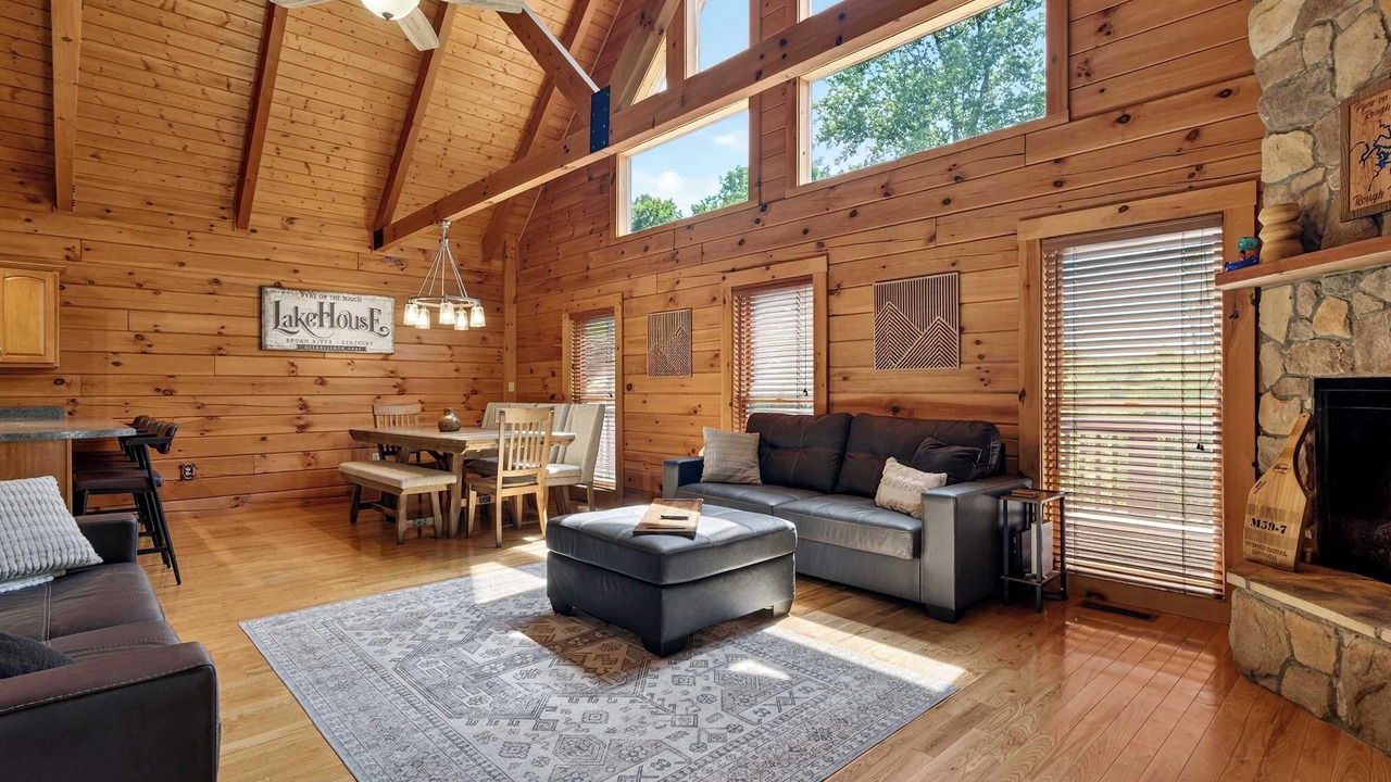 Photo of Livingroom in Leitchfield