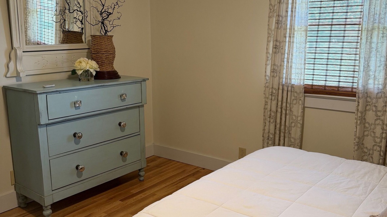 Photo of Bedroom in Wanchese