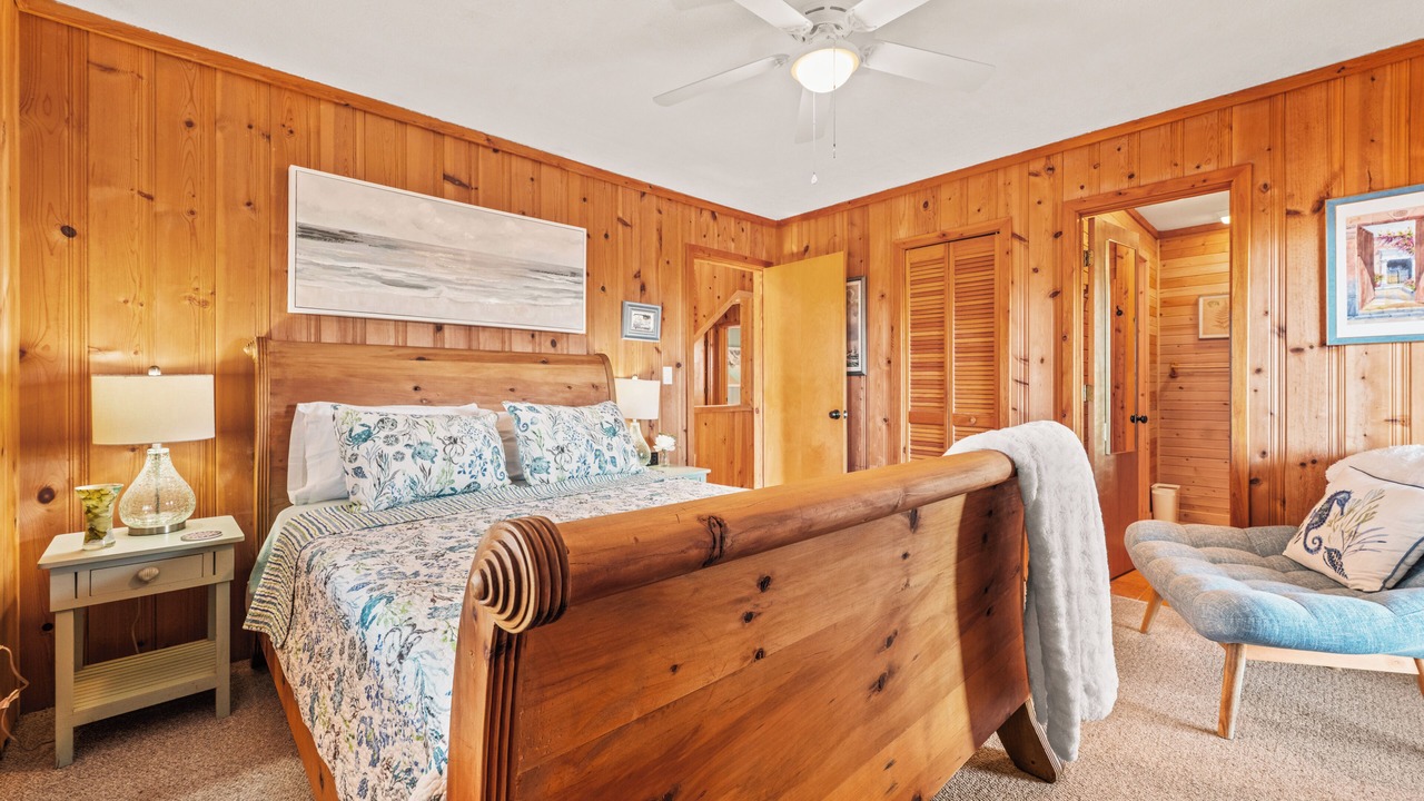 Photo of Bedroom in Avon