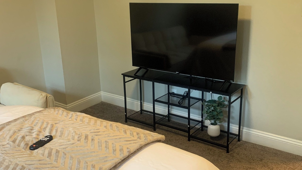 Photo of Bedroom in Villa Heights