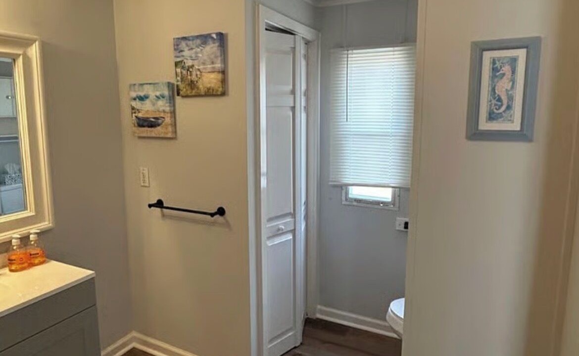 Photo of Bathroom in Myrtle Grove