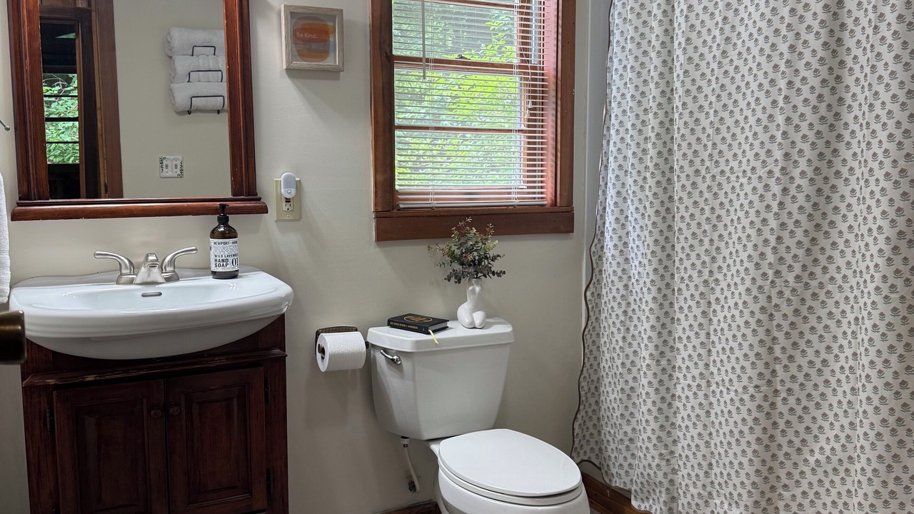 Photo of Bathroom in Cattail Creek