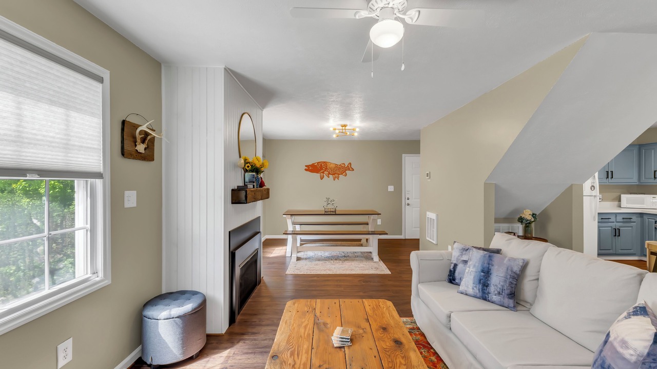 Photo of Livingroom in Bellepoint