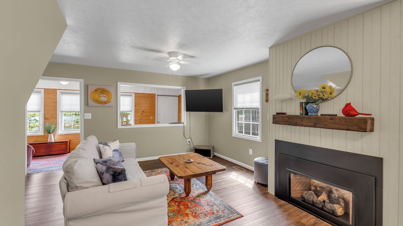 Photo of Livingroom in Bellepoint