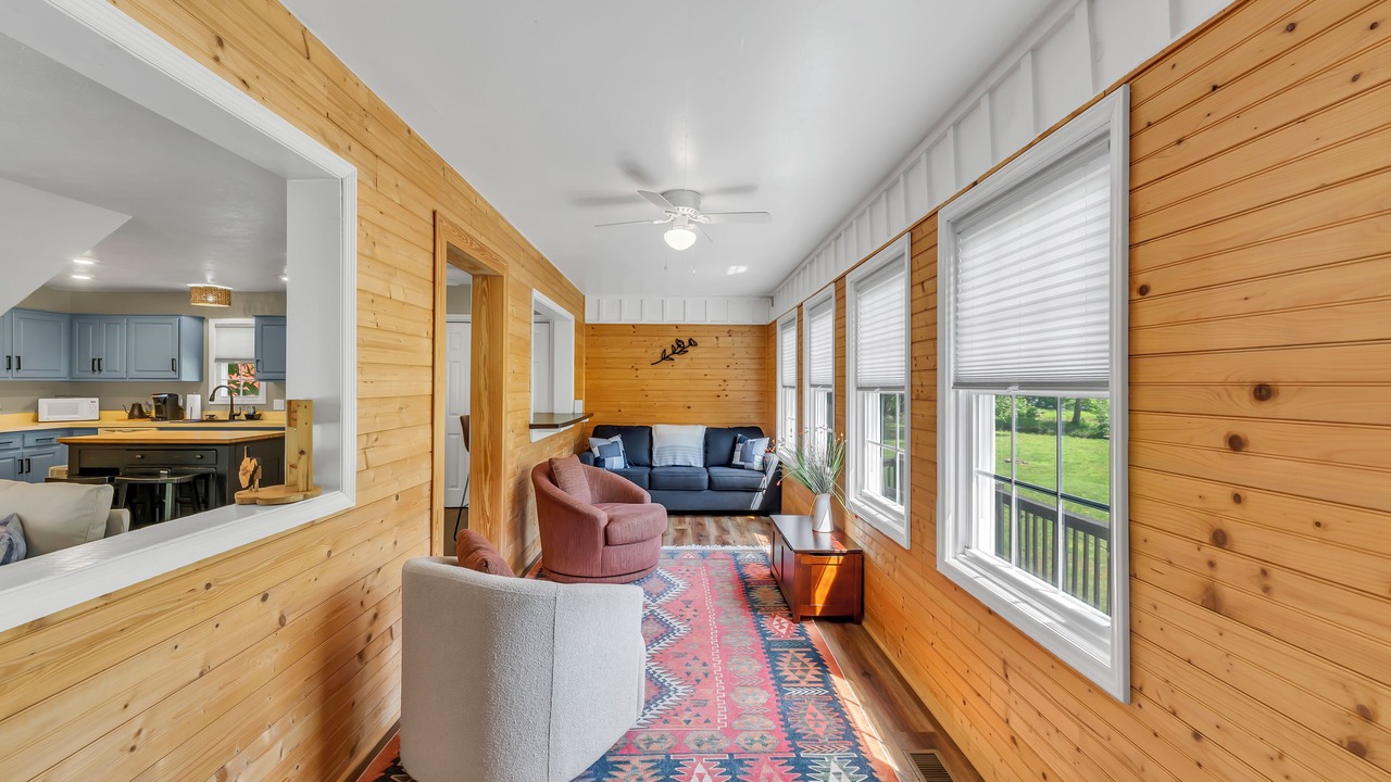 Photo of Livingroom in Bellepoint