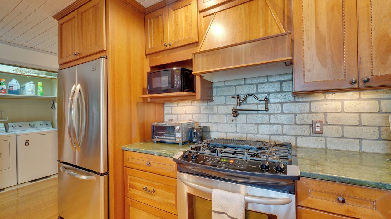 Photo of Kitchen in Byrdstown