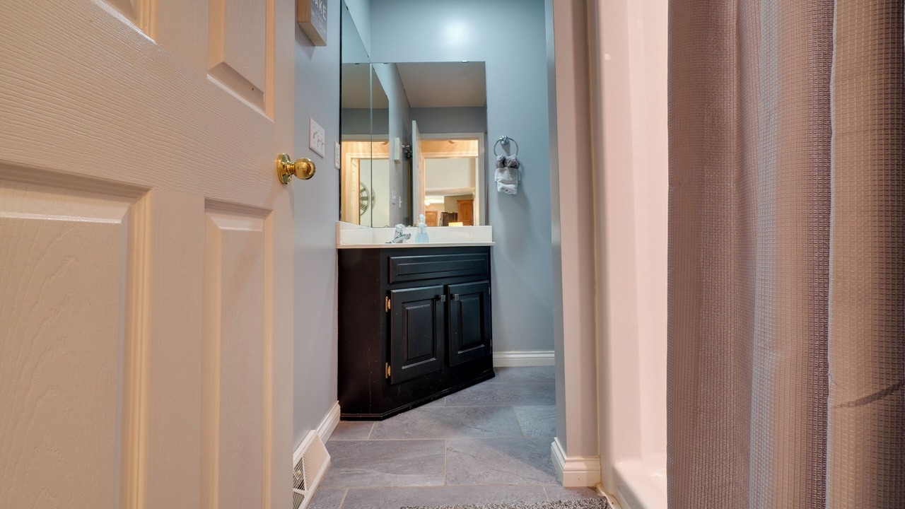 Photo of Bathroom in Byrdstown