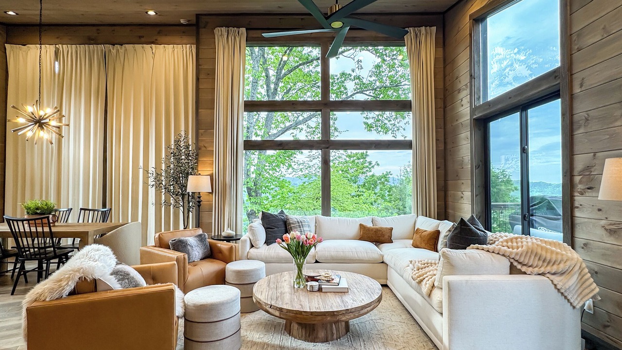 Photo of Livingroom in Wears Valley