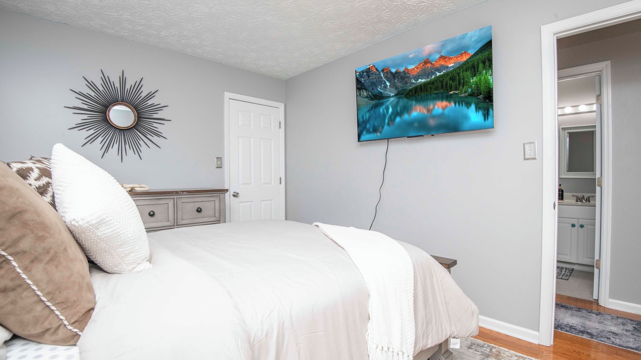 Photo of Bedroom in Knoxville