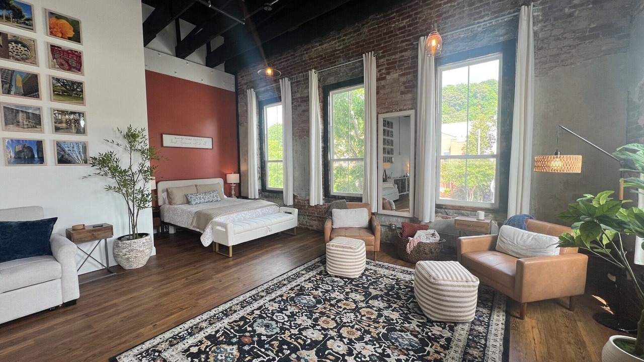 Photo of Bedroom in Calhoun