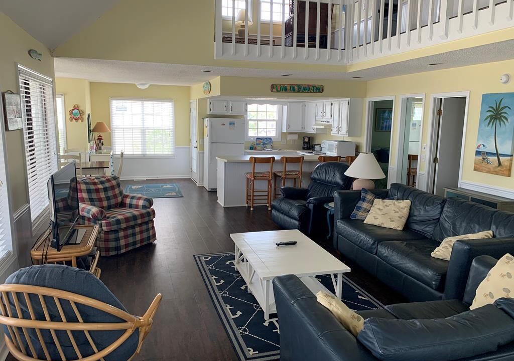 Photo of Livingroom in Ocean Isle Beach