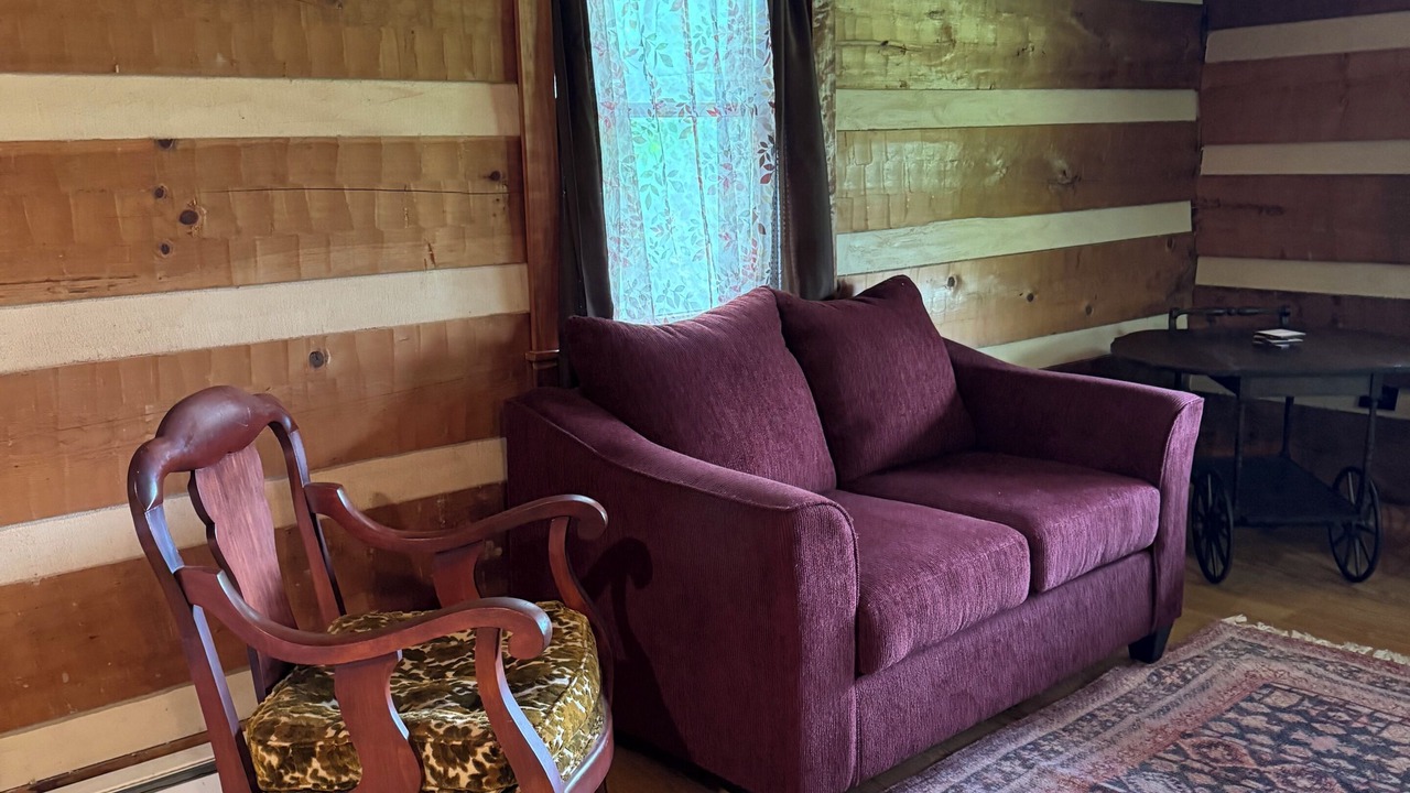 Photo of Livingroom in Pembroke