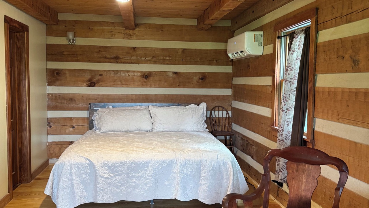 Photo of Bedroom in Pembroke