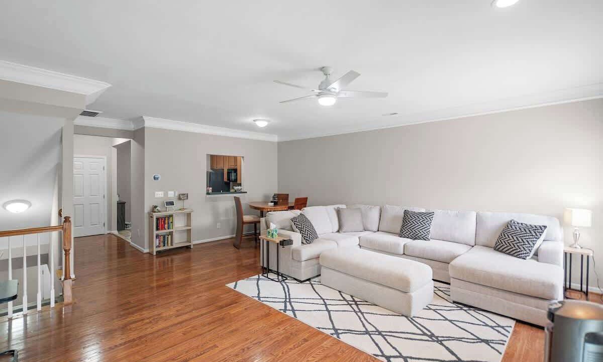 Photo of Livingroom in Huntersville