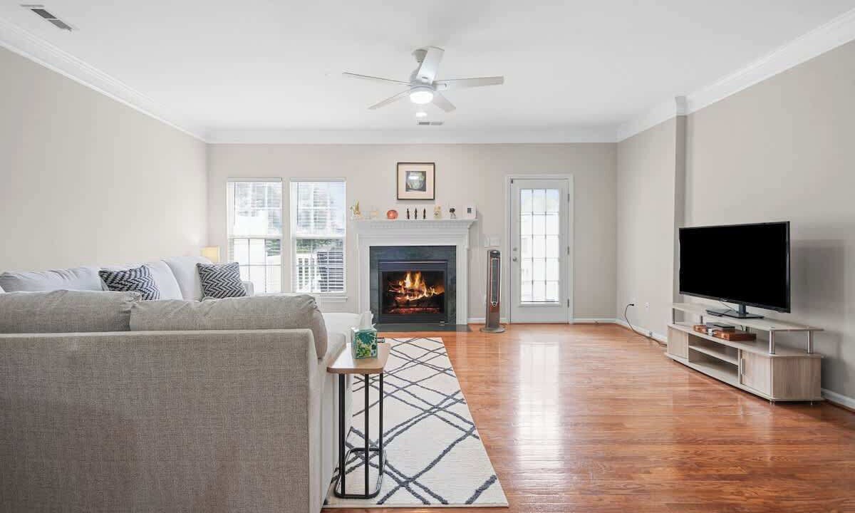 Photo of Livingroom in Huntersville