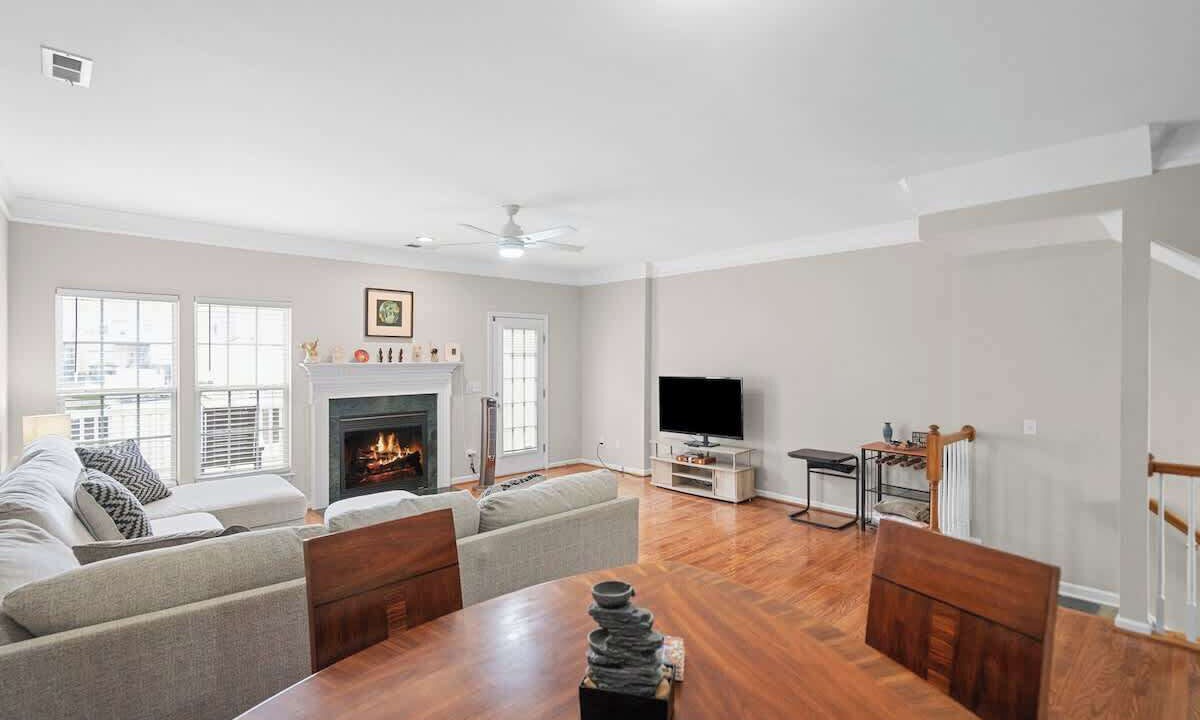 Photo of Livingroom in Huntersville
